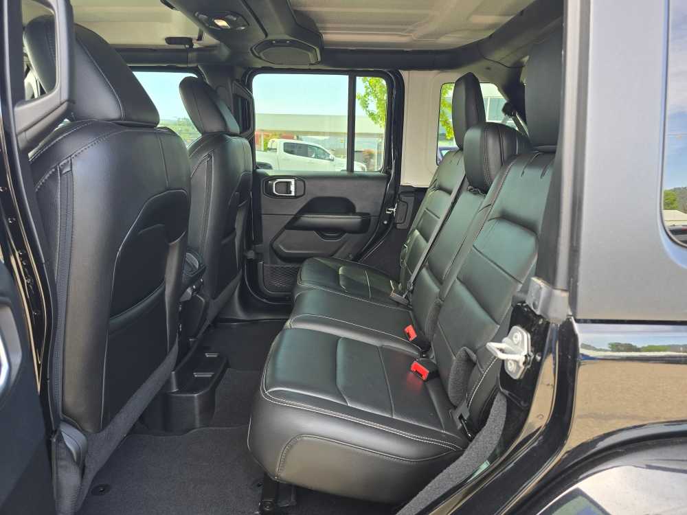 2018 Jeep All-New Wrangler Unlimited Sahara - Photo 16