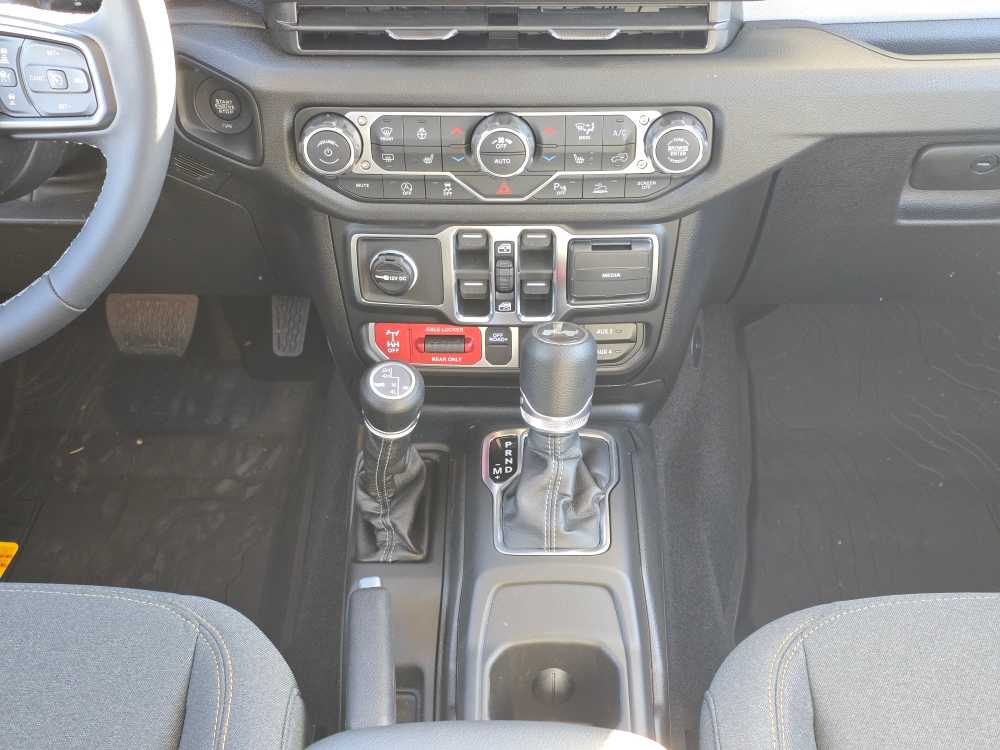 Thumbnail: 2026 Jeep Wrangler - 13