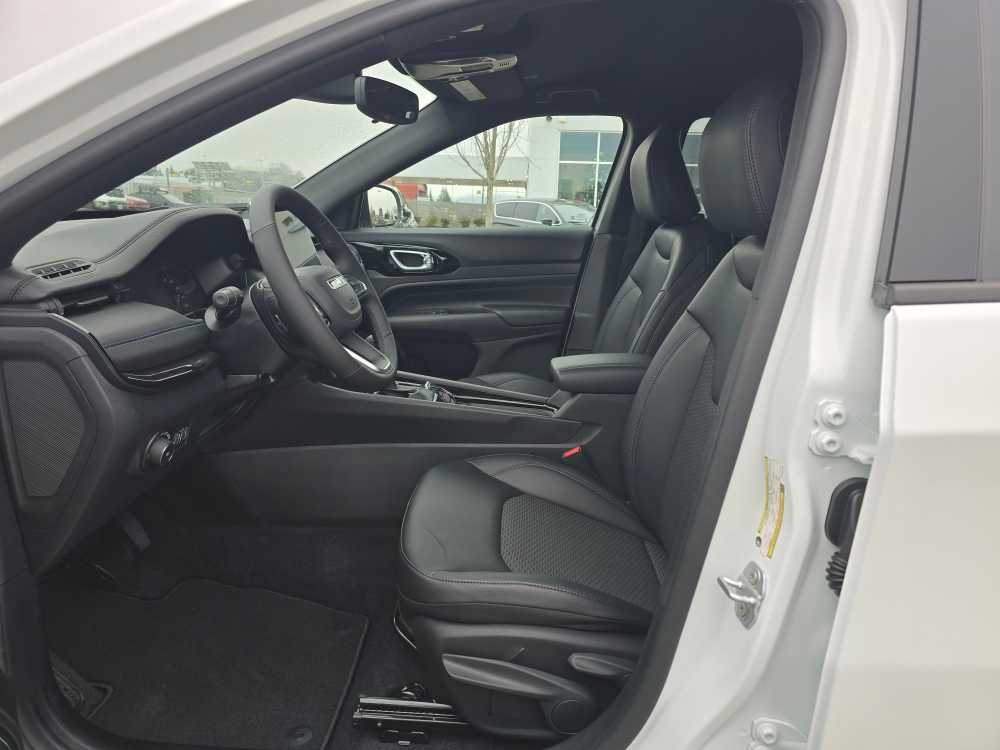 Thumbnail: 2026 Jeep Compass - 9