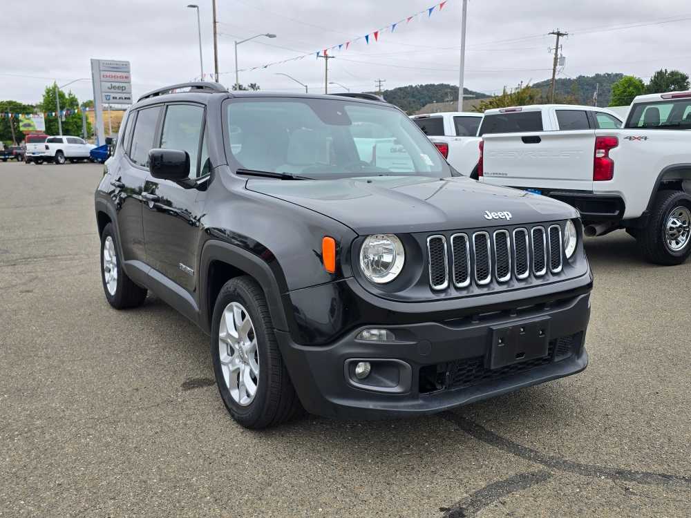 Thumbnail: 2018 Jeep Renegade - 4