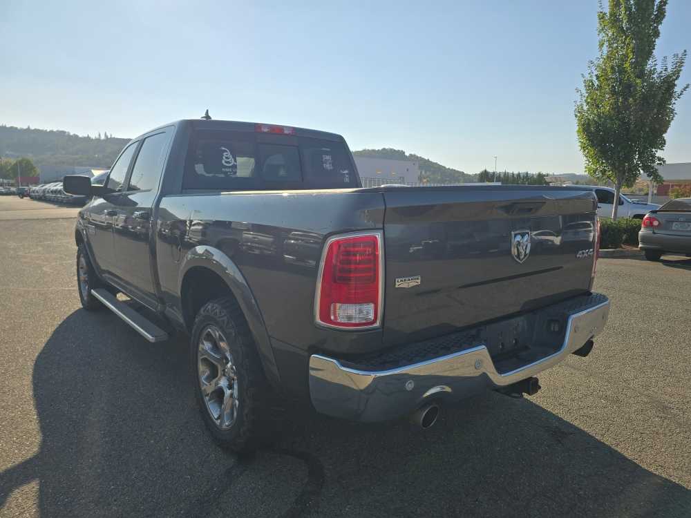 2017 Ram 1500 Laramie photo 2