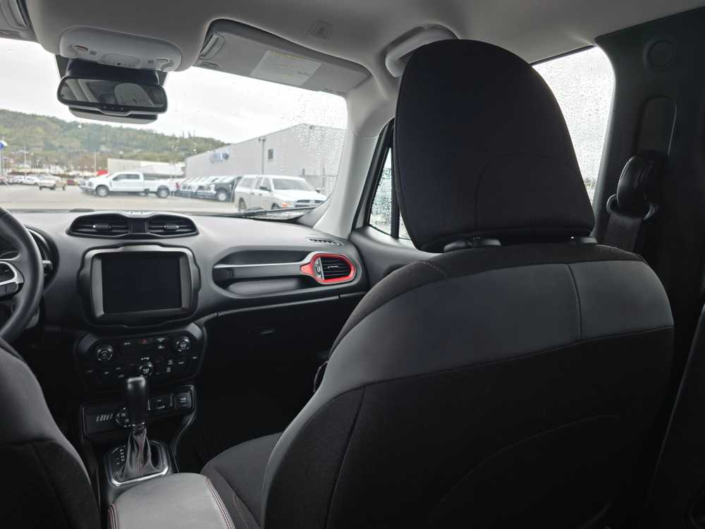 Thumbnail: 2023 Jeep Renegade - 14