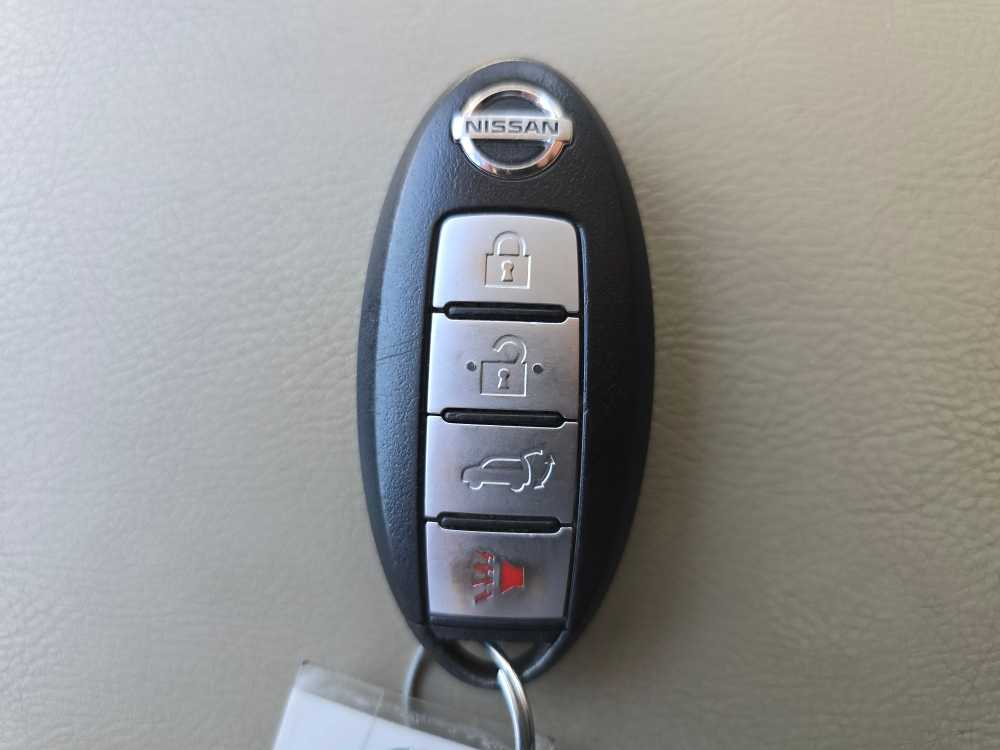 Thumbnail: 2012 Nissan Murano - 21