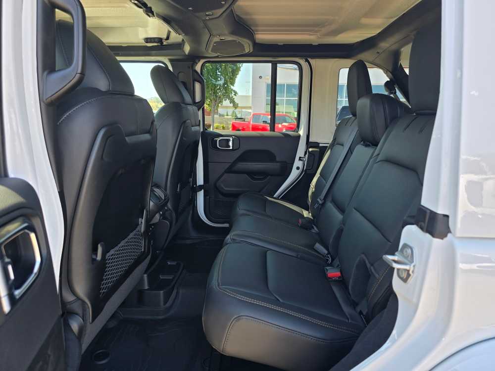 Thumbnail: 2025 Jeep Wrangler - 16