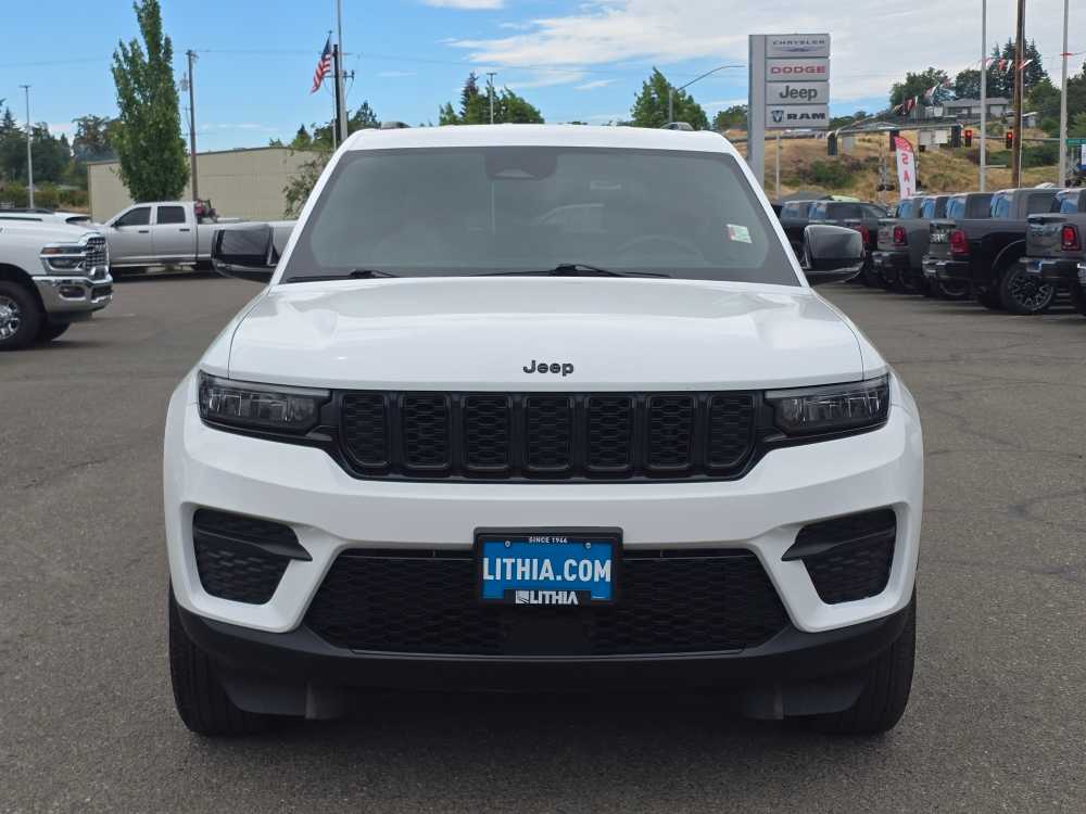 Thumbnail: 2024 Jeep Grand Cherokee - 7
