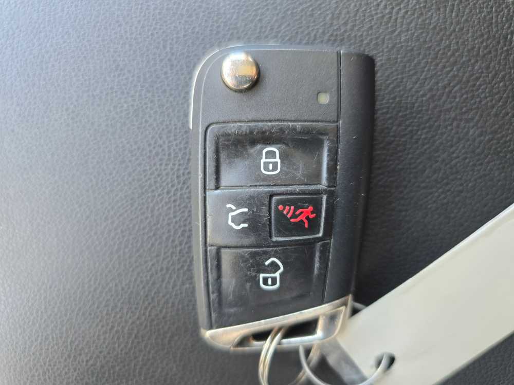 Thumbnail: 2018 Volkswagen Tiguan - 22