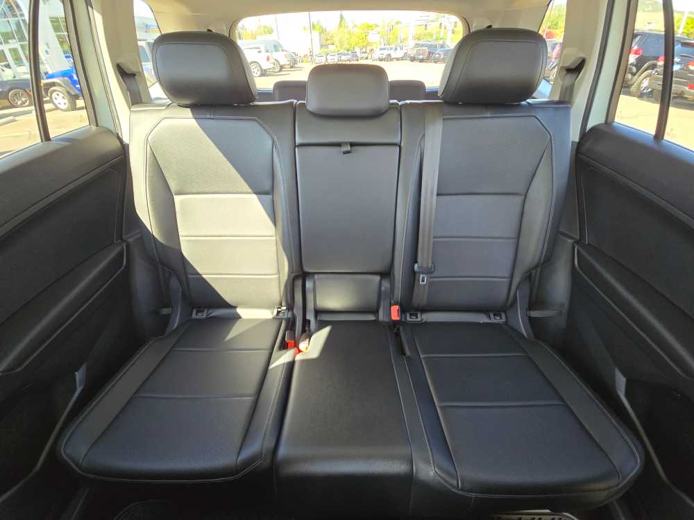 Thumbnail: 2018 Volkswagen Tiguan - 18