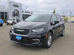 2026 Chrysler Pacifica Select Passenger Van Roseburg, OR