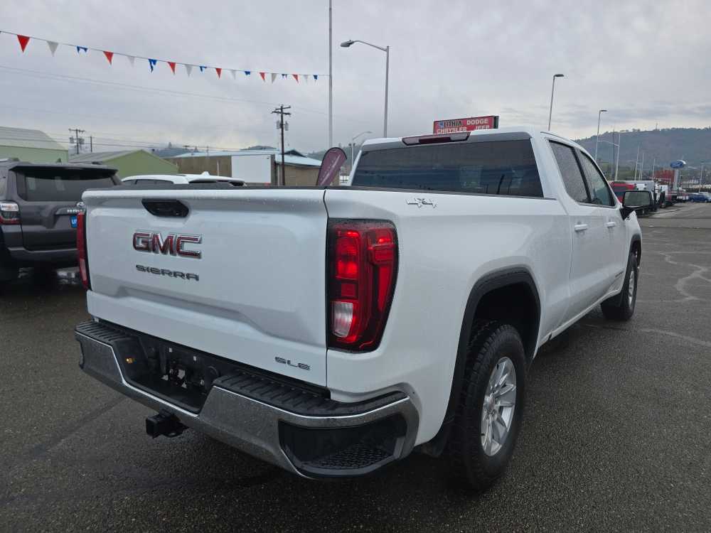 Thumbnail: 2023 GMC Sierra 1500 - 3