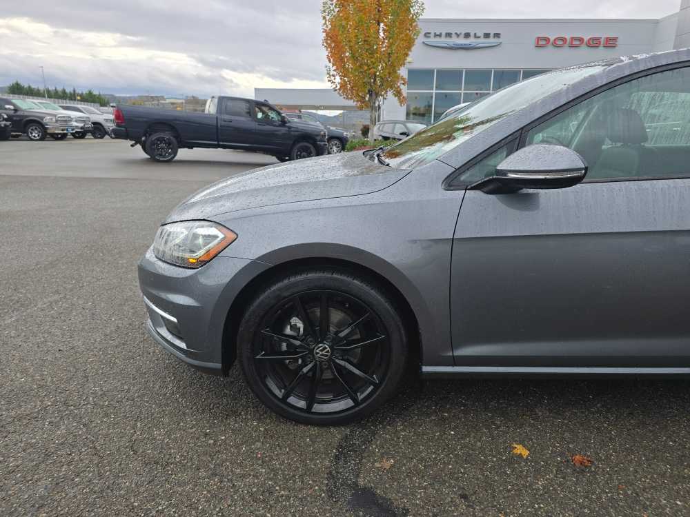 Thumbnail: 2018 Volkswagen Golf - 18