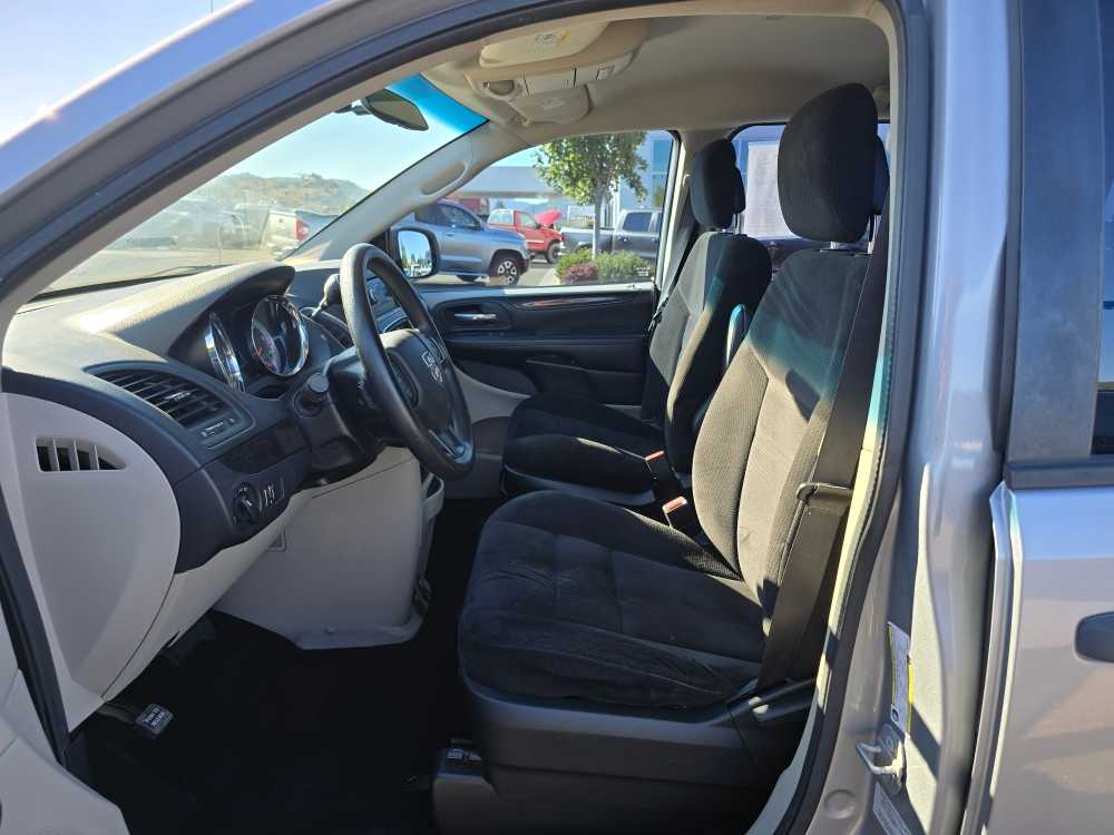 Thumbnail: 2015 Dodge Grand Caravan - 9