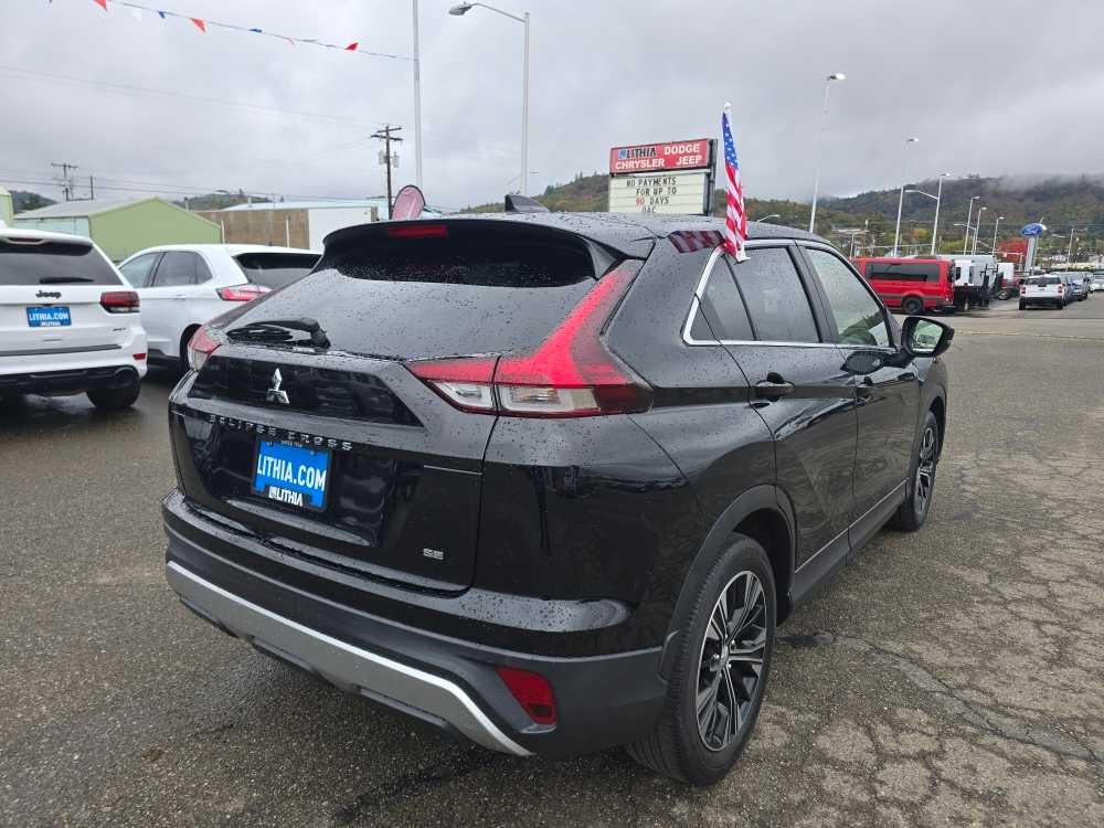 Thumbnail: 2022 Mitsubishi Eclipse Cross - 5