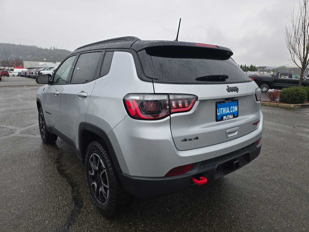 Thumbnail: 2026 Jeep Compass - 3