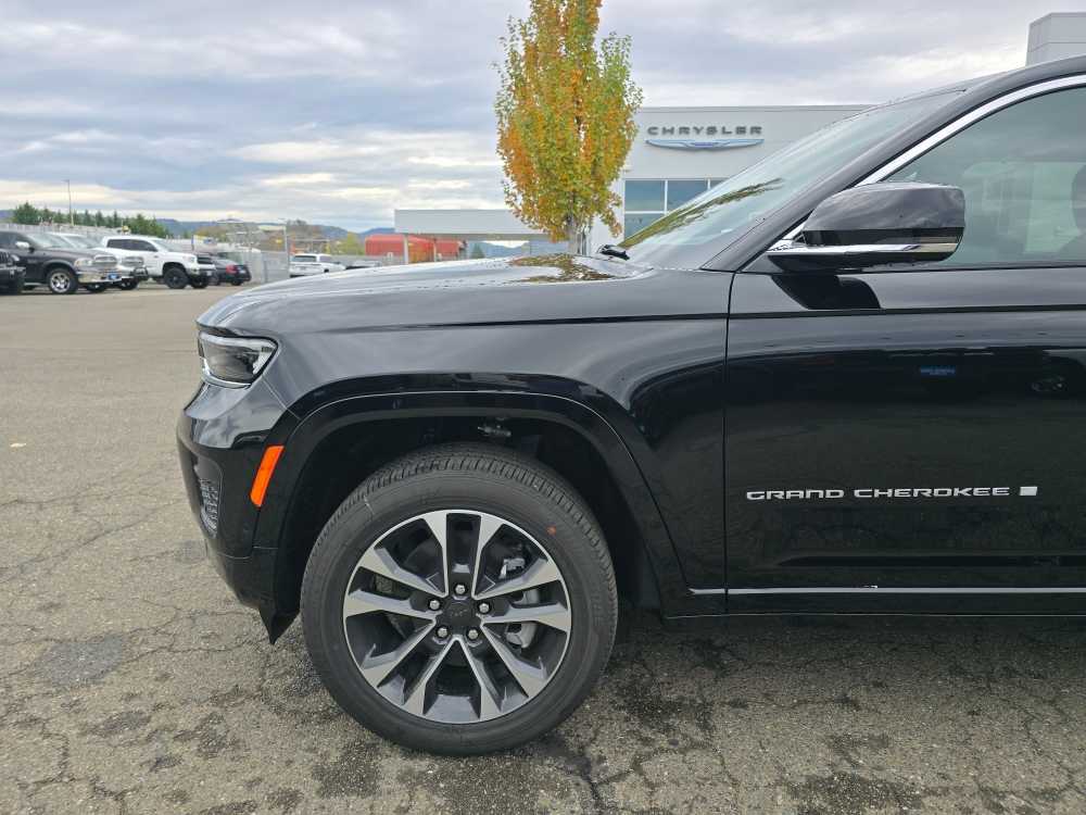 Thumbnail: 2025 Jeep Grand Cherokee L - 19