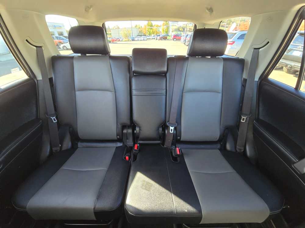 Thumbnail: 2018 Toyota 4Runner - 17