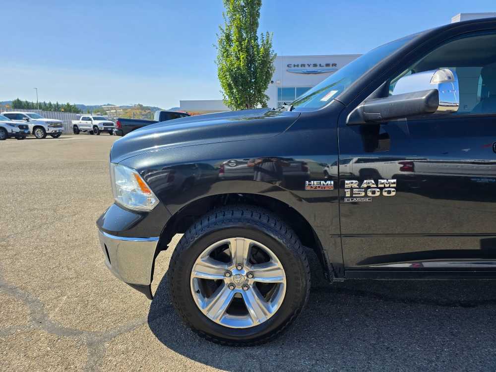 Thumbnail: 2019 RAM 1500 Classic - 18