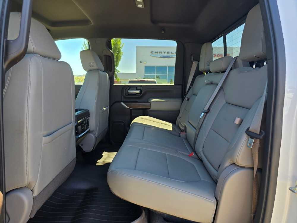Thumbnail: 2021 GMC Sierra 3500 - 16