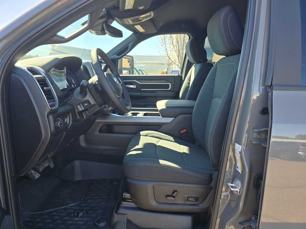 Thumbnail: 2026 RAM 3500 - 9