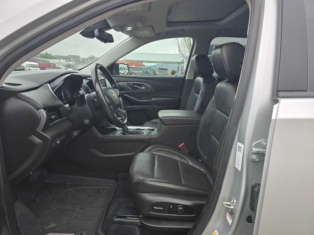 Thumbnail: 2021 Chevrolet Traverse - 9