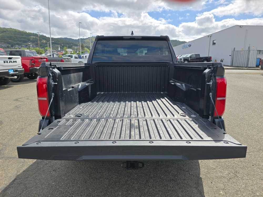 Thumbnail: 2024 Toyota Tacoma - 18