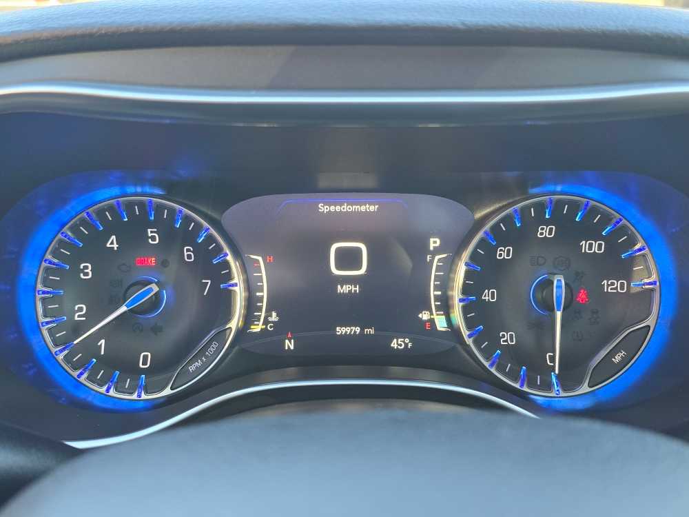 Thumbnail: 2020 Chrysler Pacifica - 21