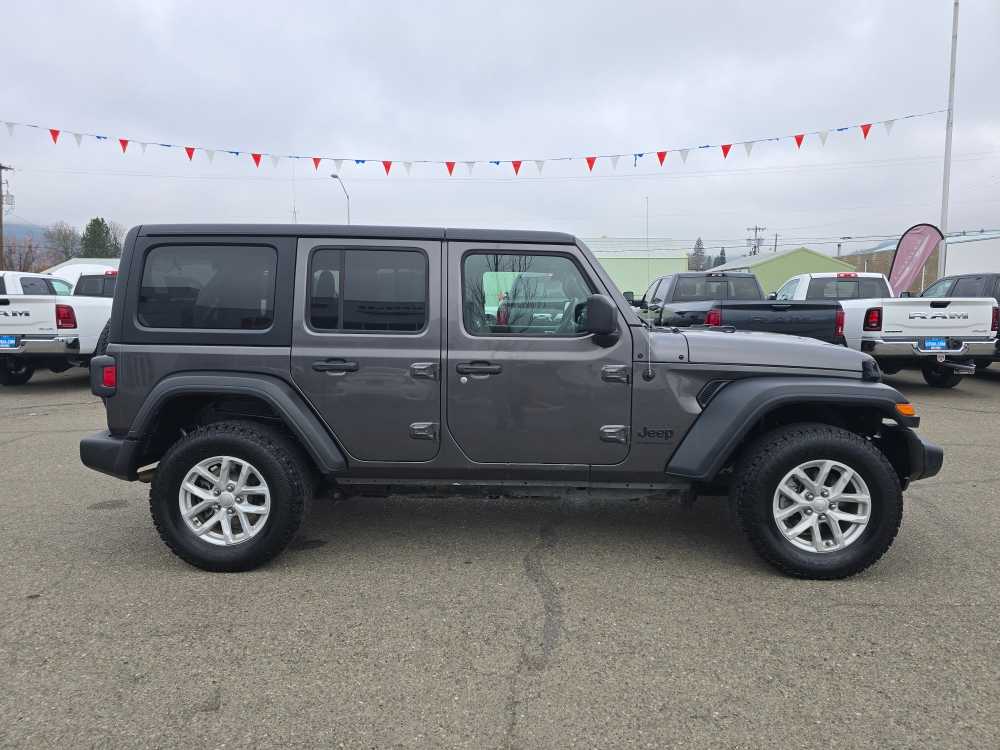 Thumbnail: 2023 Jeep Wrangler - 6