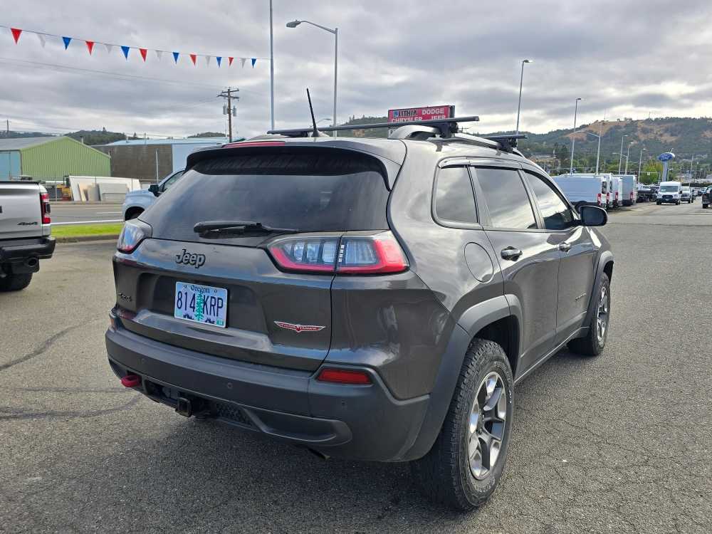 Thumbnail: 2019 Jeep Cherokee - 3