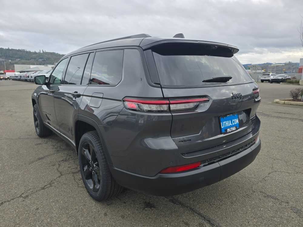 Thumbnail: 2025 Jeep Grand Cherokee L - 3