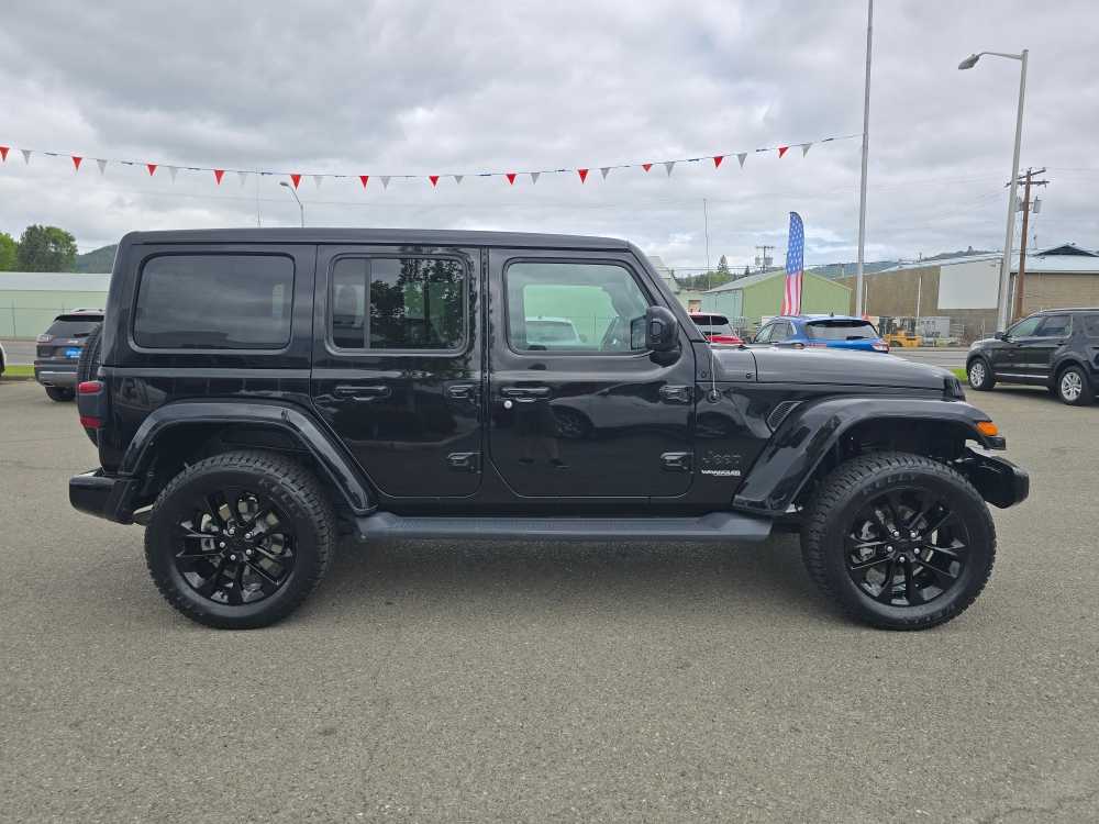 Thumbnail: 2021 Jeep Wrangler - 6