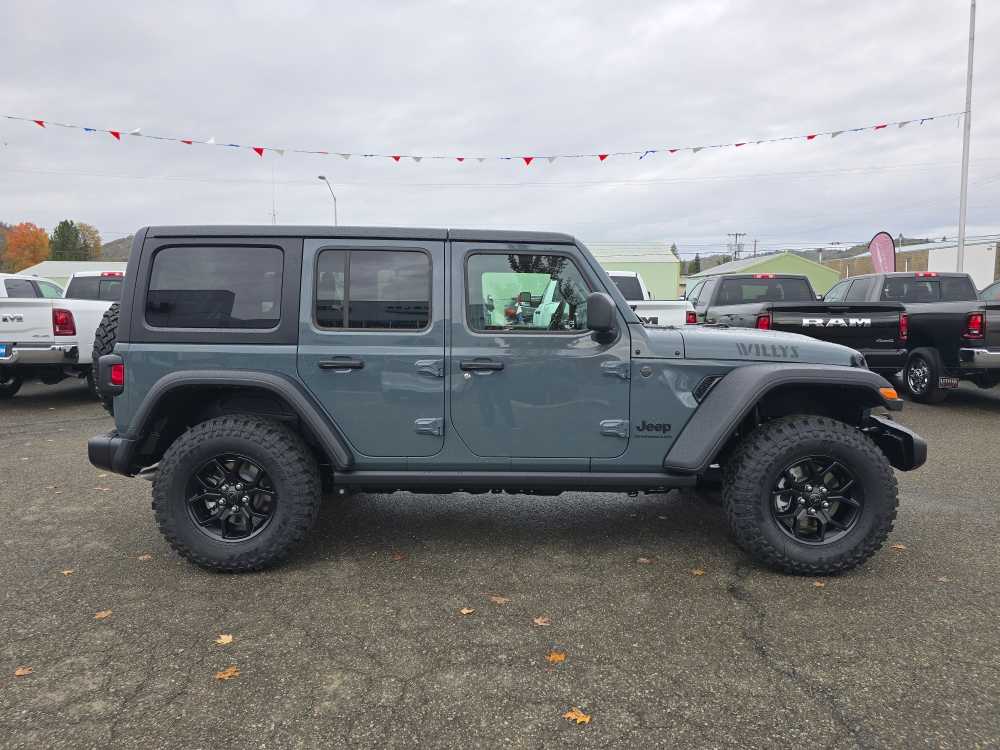 Thumbnail: 2026 Jeep Wrangler - 6