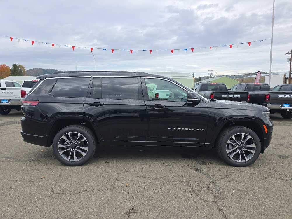 Thumbnail: 2025 Jeep Grand Cherokee L - 6