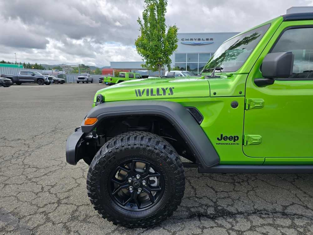 Thumbnail: 2025 Jeep Wrangler - 18