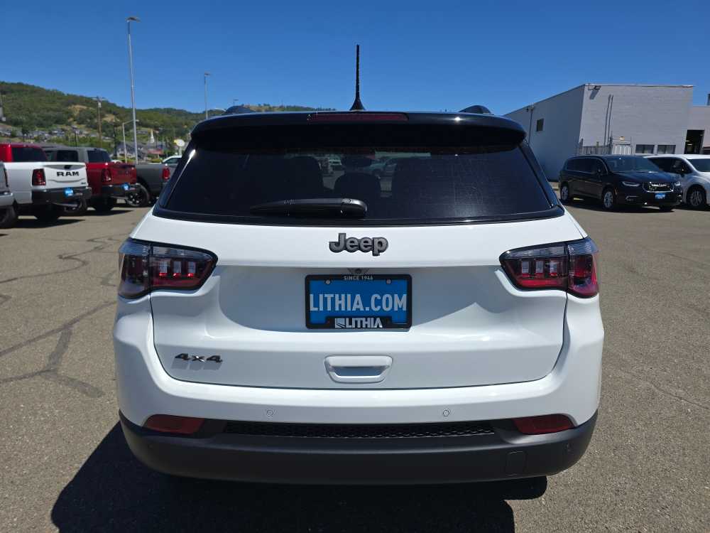Thumbnail: 2026 Jeep Compass - 4