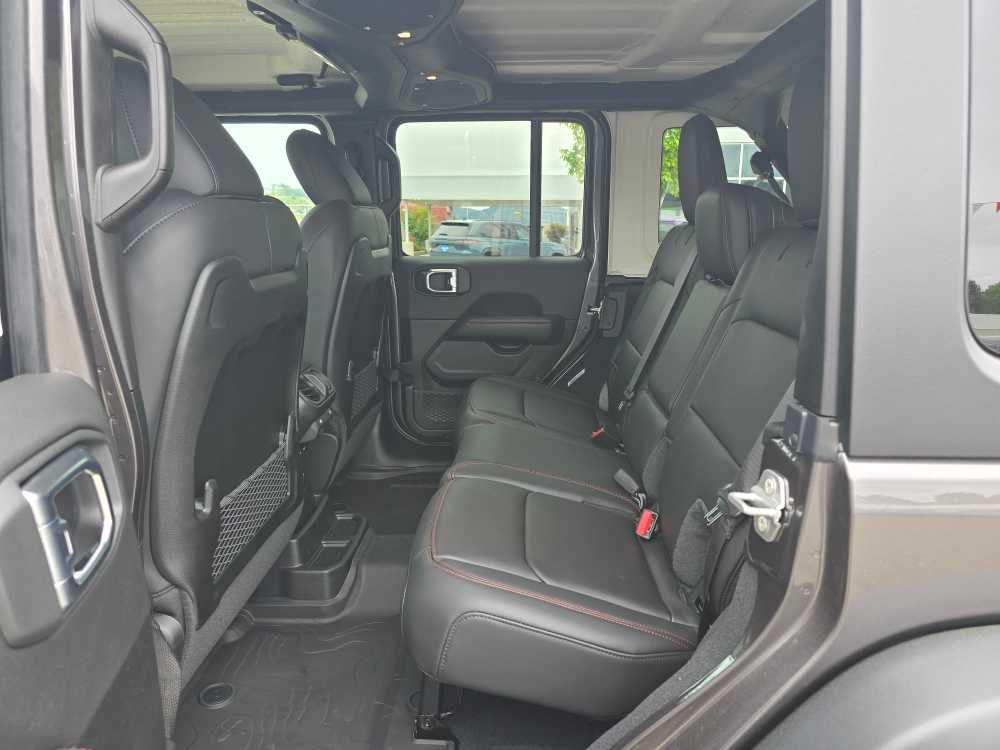 Thumbnail: 2026 Jeep Wrangler - 16