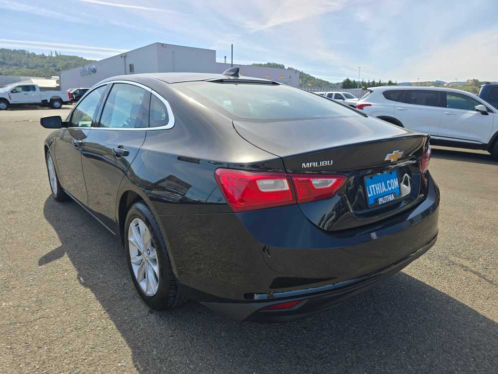 Thumbnail: 2024 Chevrolet Malibu - 3