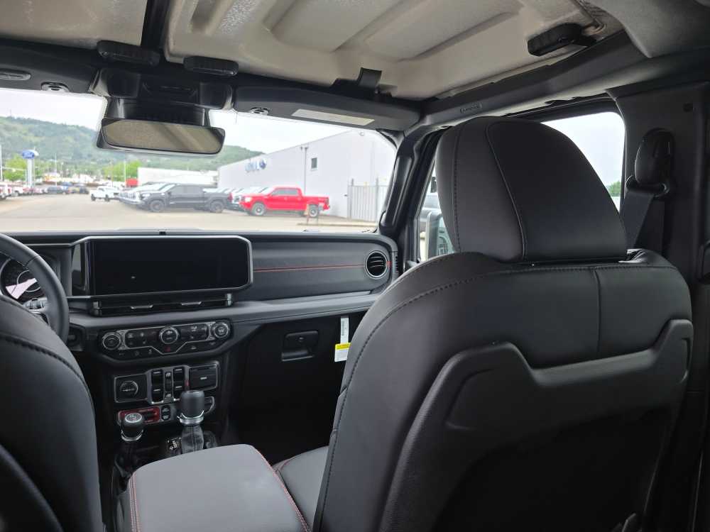 Thumbnail: 2026 Jeep Wrangler - 14