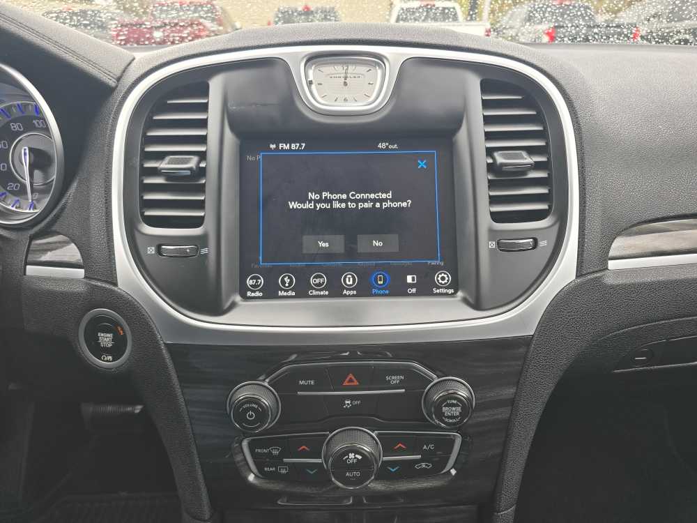 Thumbnail: 2019 Chrysler 300 - 12