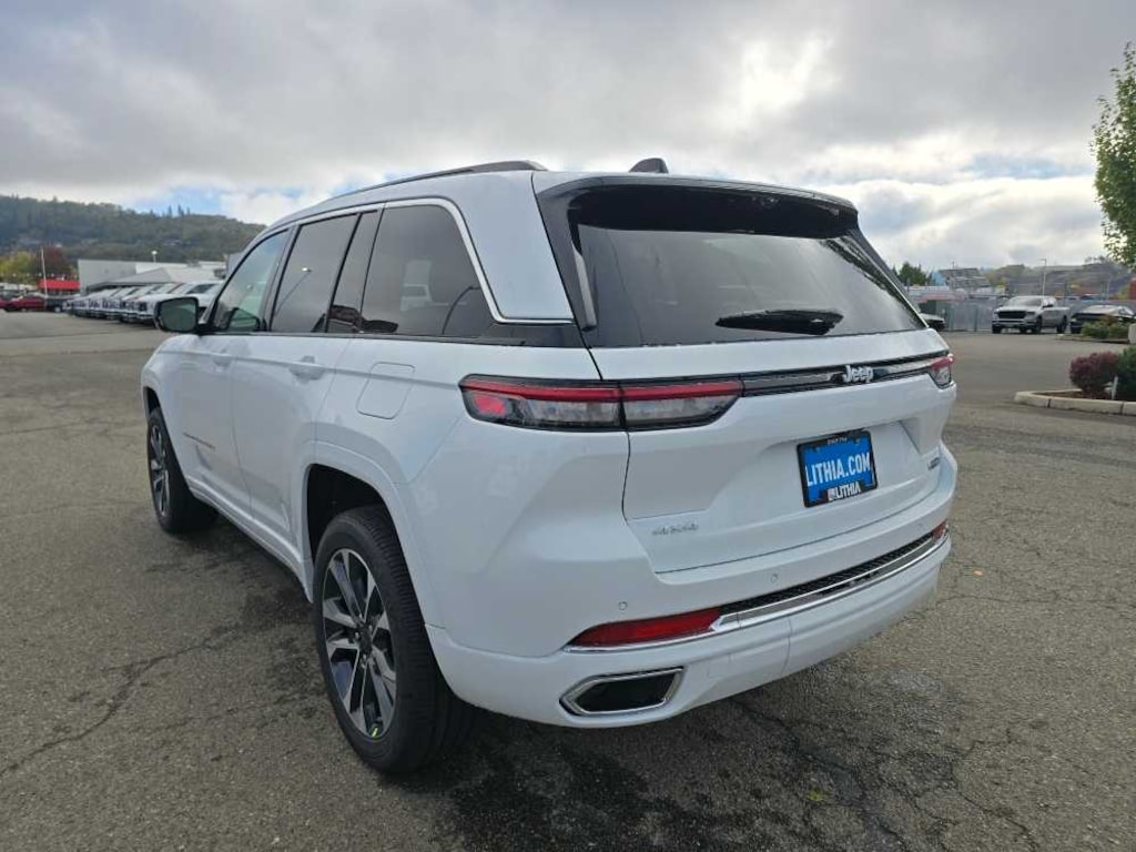 New 2025 Jeep Grand Cherokee Overland Sport Utility