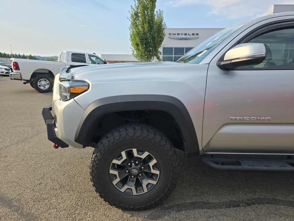 Thumbnail: 2023 Toyota Tacoma - 6
