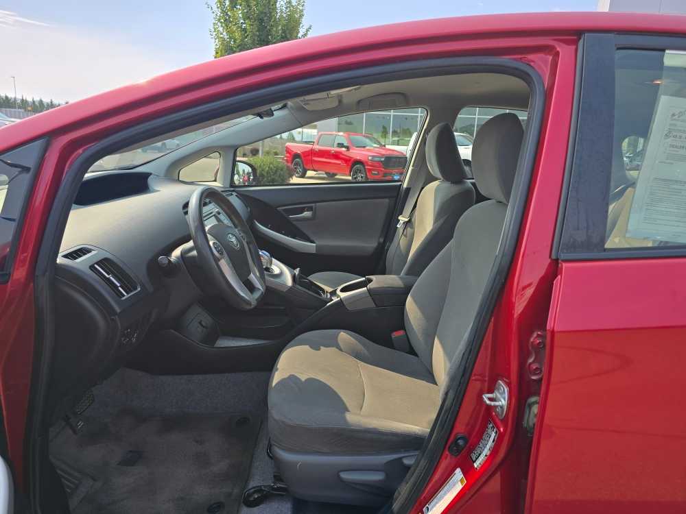 Thumbnail: 2014 Toyota Prius - 10