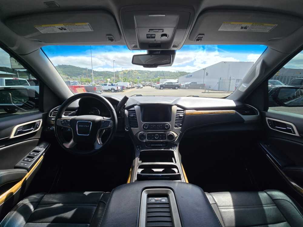Thumbnail: 2017 GMC Yukon XL - 14