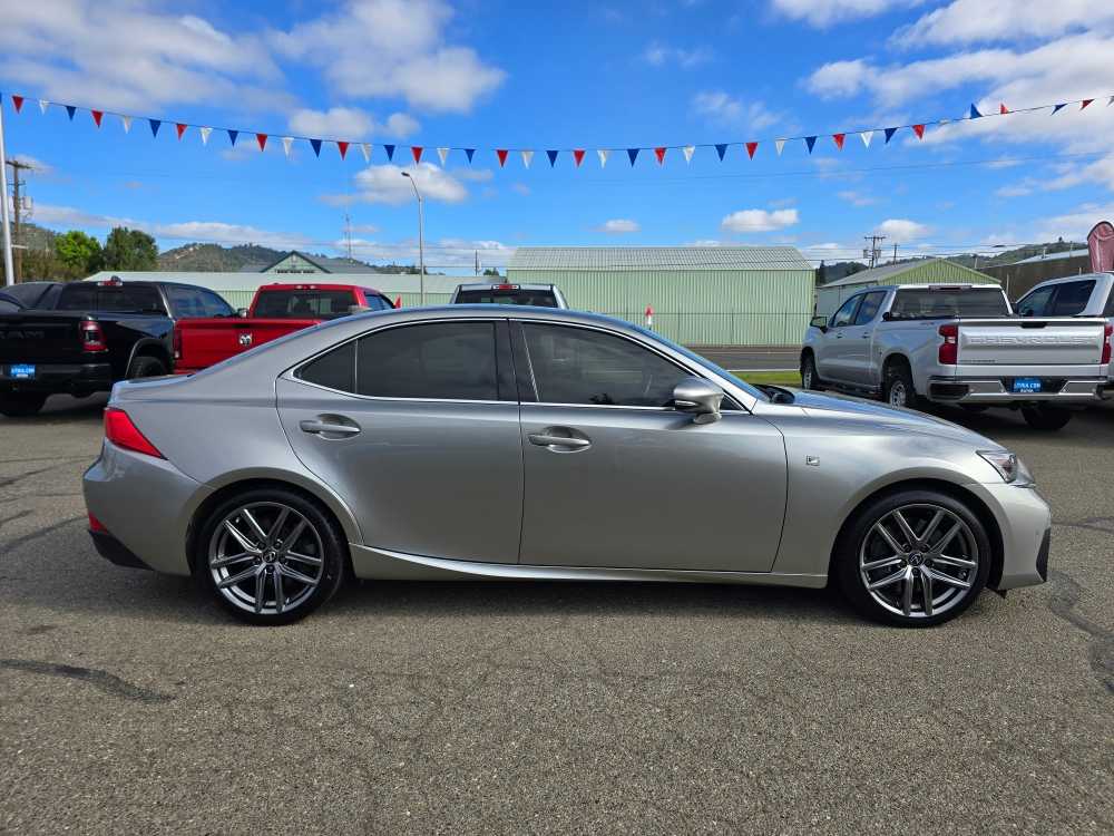 Thumbnail: 2019 Lexus IS - 6