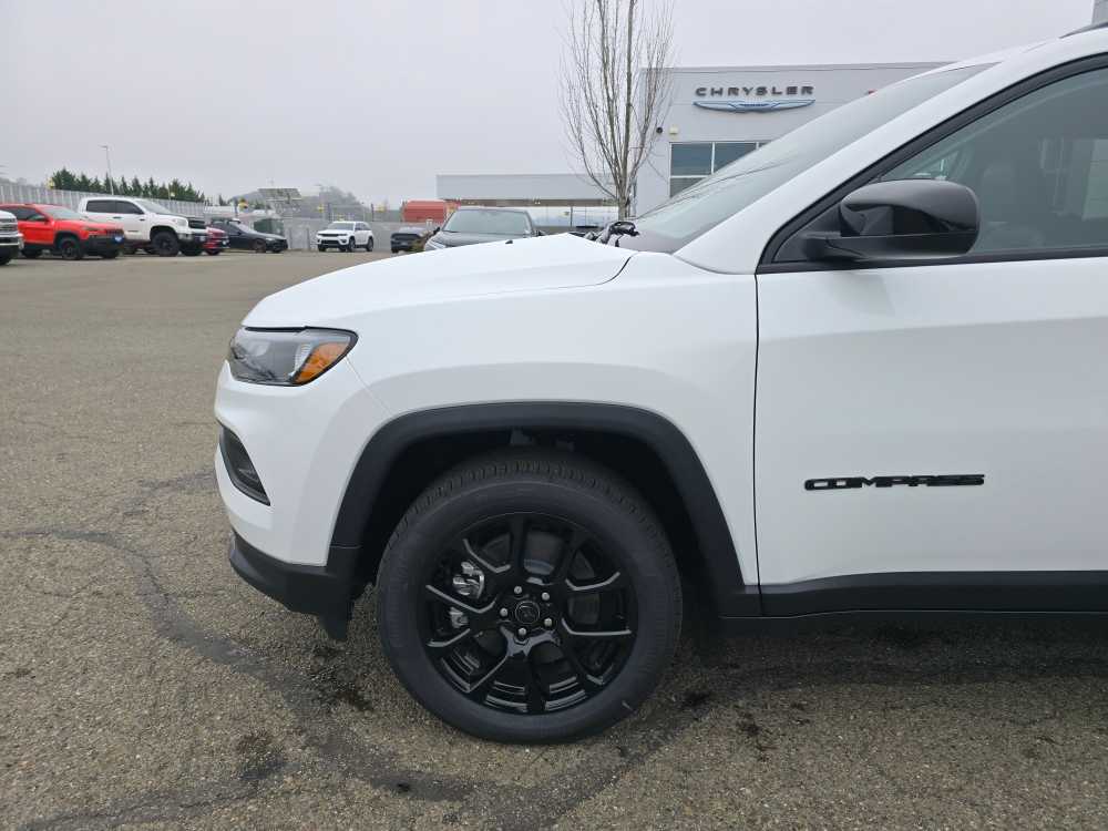 Thumbnail: 2026 Jeep Compass - 18