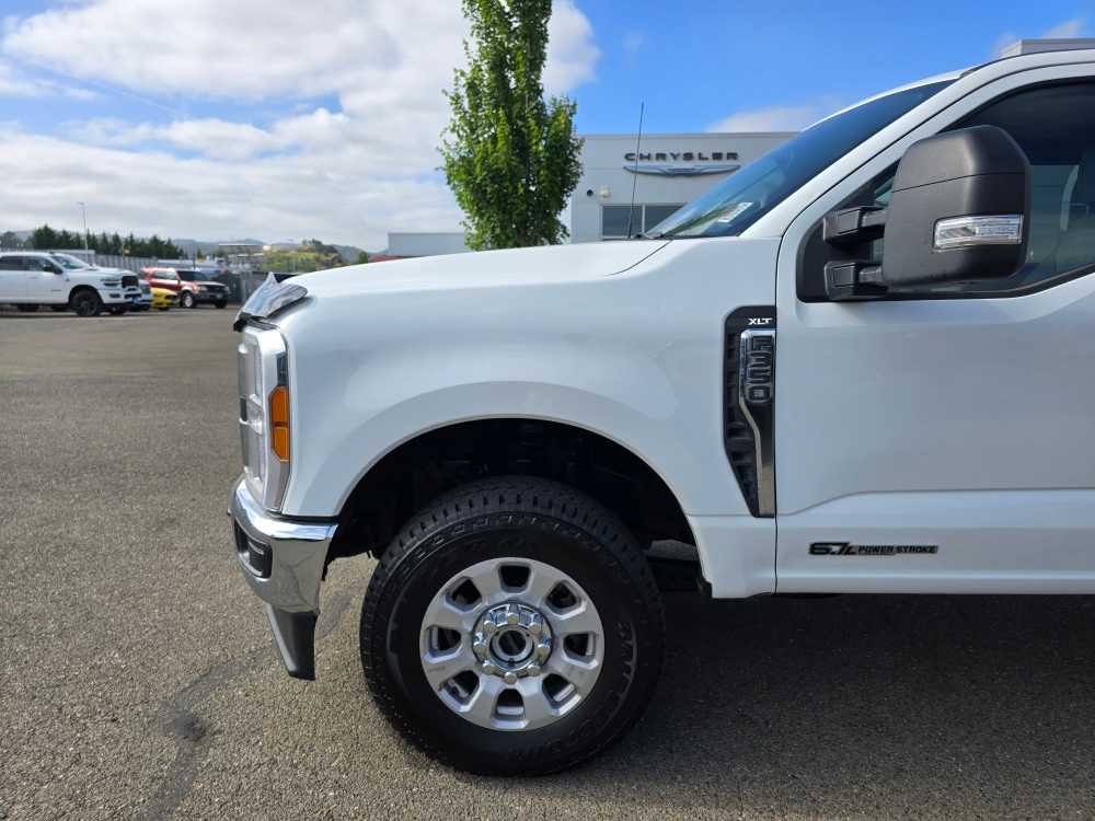 2023 Ford F-350  6