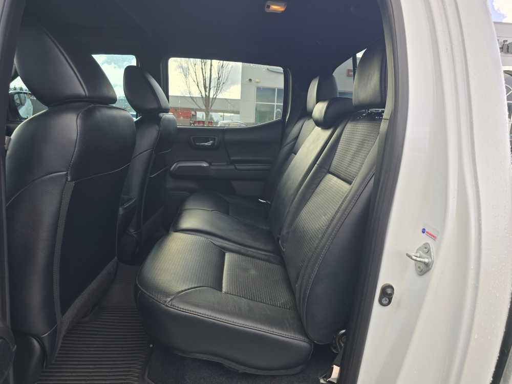 Thumbnail: 2021 Toyota Tacoma - 16