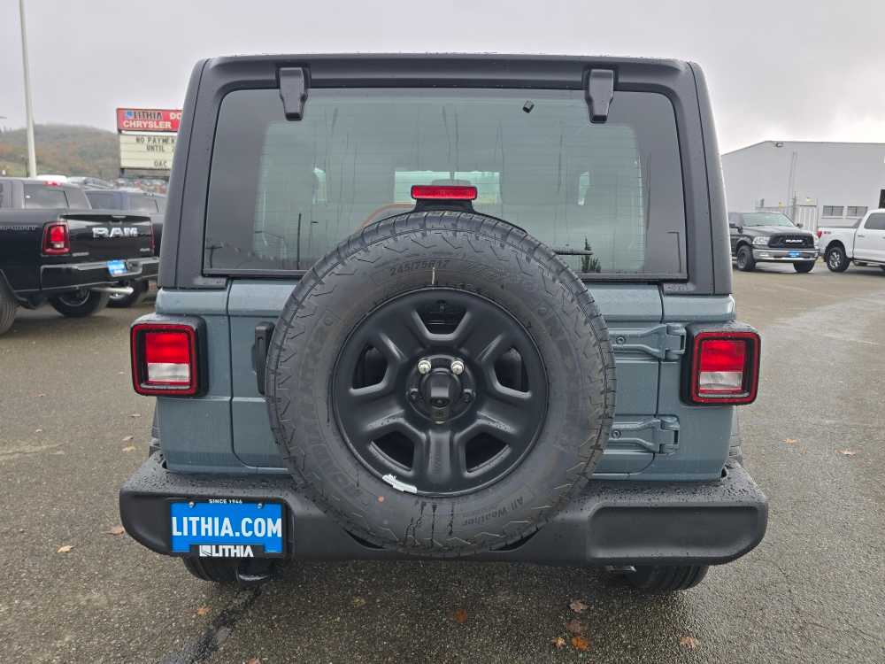 Thumbnail: 2026 Jeep Wrangler - 4