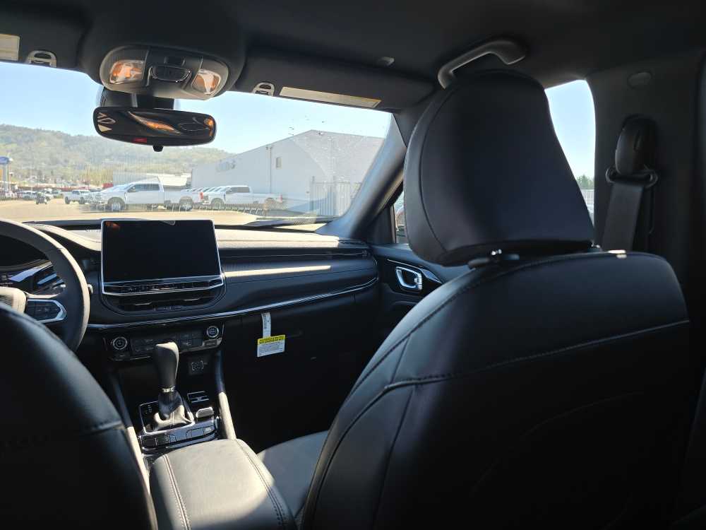 Thumbnail: 2026 Jeep Compass - 14