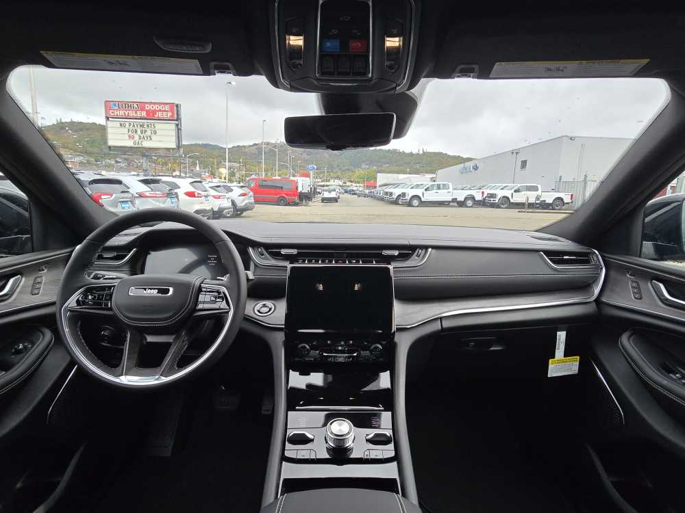 Thumbnail: 2025 Jeep Grand Cherokee L - 15