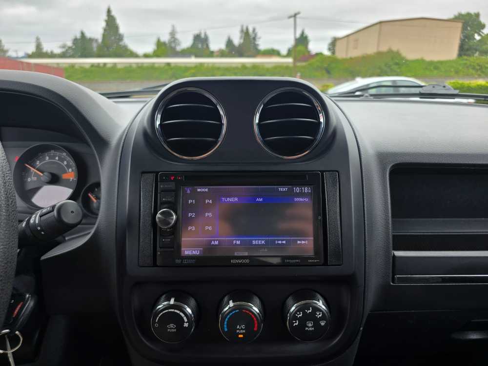 Thumbnail: 2016 Jeep Patriot - 12