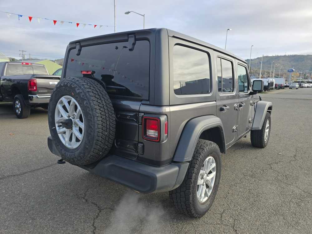 2023 Jeep Wrangler Sport RHD photo 3